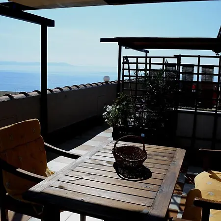 Big Dino's Galini Apartment Asprovalta