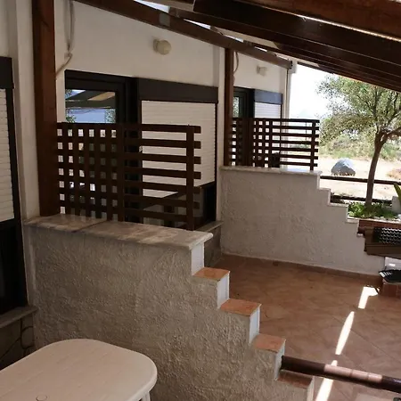 Big Dino's Galini Apartment *