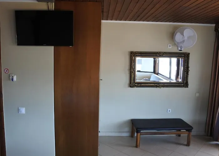 Big Dino's Galini Appartement