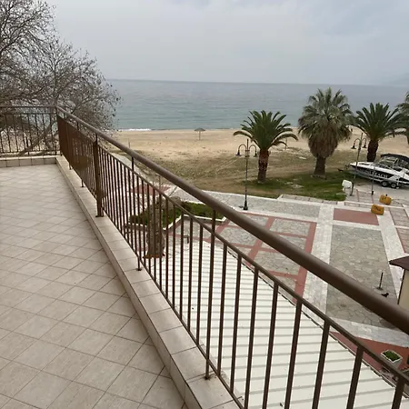 Apartman Big Dino's Galini Aszproválta